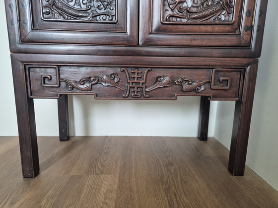 Libreria / Armadi contenitori cinese vintage – Legno duro con rilievo di drago – Wood (photo 5 of 14)