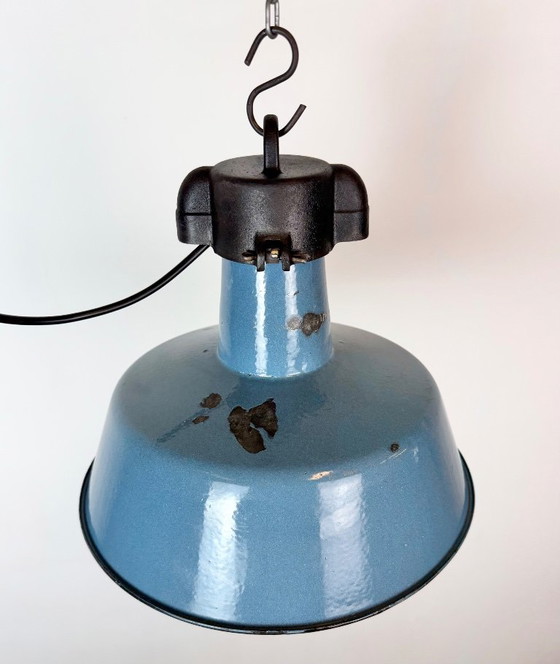 Industrial Blue Enamel Factory Lamp with Cast Iron Top, 1960s, Pendant lamps (photo 7 of 17)