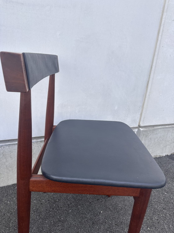 Image 1 of Set van 4 Scandinavische teakhouten stoelen van Hans Olsen voor Frem Røjle – Denemarken, jaren 60