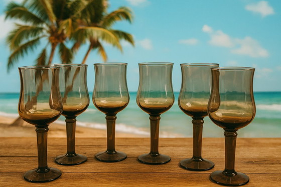 Image 1 of Bicchieri da vino con stelo in stile moderno di metà secolo - Set da 6