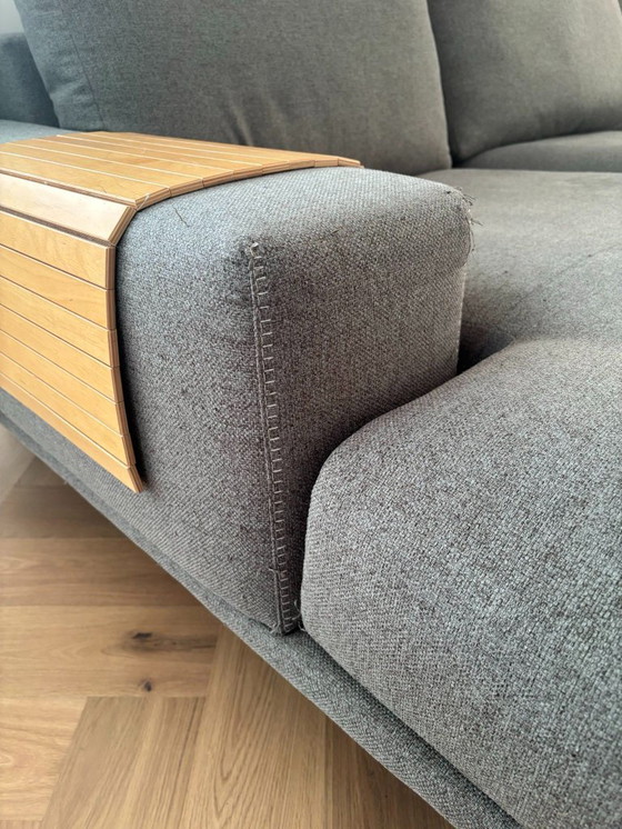 Image 1 of Sofá esquinero Cartel Living (modelo Matisse) posiblemente con alfombra