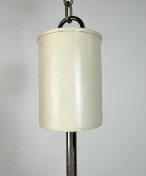 Image 1 of Lampadario vintage con paralume in vetro opalino di Elektrosvit, anni '60.