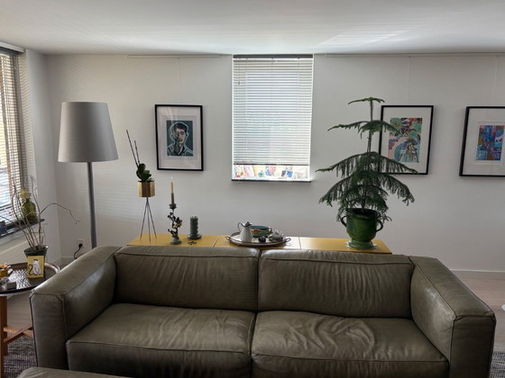 Image 1 of Cartel Living Replay Sofa aus gebürstetem Leder mit passendem Hocker