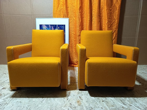 Image 1 of CASSINA Paire de fauteuils Utrecht 637 NEUF 2026 en laine KVARD Moutarde par Gerrit Rietveld