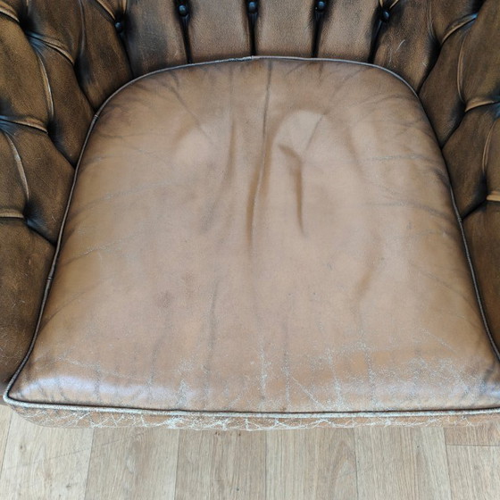Image 1 of Vintage leren Chesterfield stijl fauteuil