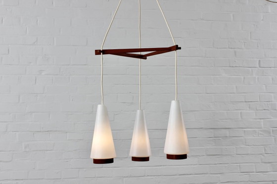 Deense teakhouten plafondlamp Deens design mid-century jaren 60 – Hanglampen, Wood, Glass, Mid Century Modern (photo 7 of 13)