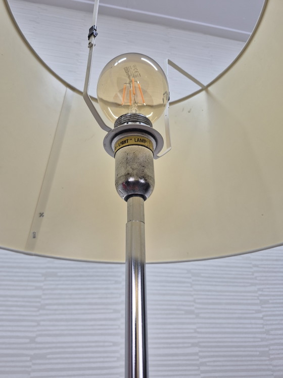 Lampadaire vintage Herda. Lampe sur pied années 60, 70. – Chrome, Textile (photo 8 of 15)