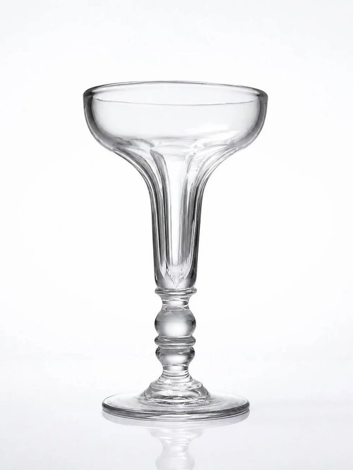 Coupe de champagne, champenoise antique attribuée à Baccarat, Napoléon III.