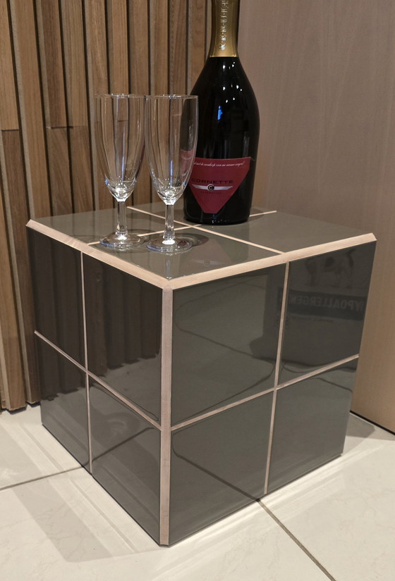 Image 1 of Table à carreaux 30x30x30H Brown & Purple