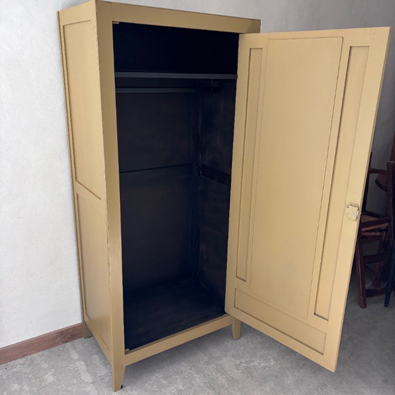 Image 1 of armoire en bois
