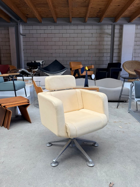 Image 1 of Fauteuil de conférence Giroflex 21 (stock : 7)