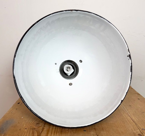 Image 1 of Lampe industrielle en émail noir d'usine, fabriquée par Elektrosvit dans les années 1960.