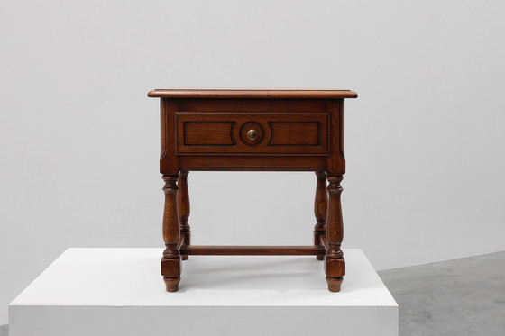 Image 1 of Paire de tables de nuit rustiques en chêne avec tiroir, années 1950
