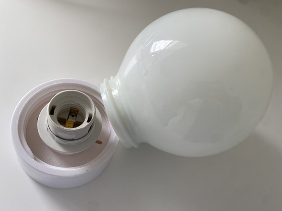 Set of 2 Wintop Vintage Globe Lamps – 60s/70s - Space Age – Ceiling lights, Plastic, Glass (photo 7 of 8)