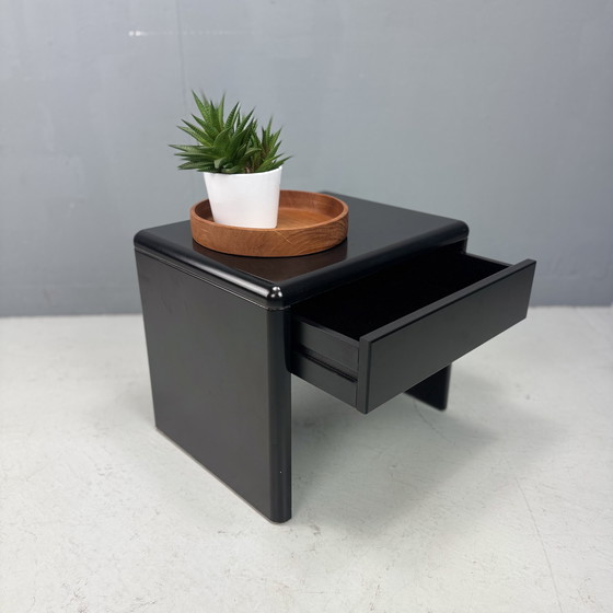 Image 1 of Veelzijdig Vintage Ladekastje