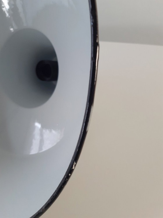 Image 1 of Louis Poulsen grijze emaille hanglamp, minimalistische industriële deense hanglamp, mid century modern eettafel lamp