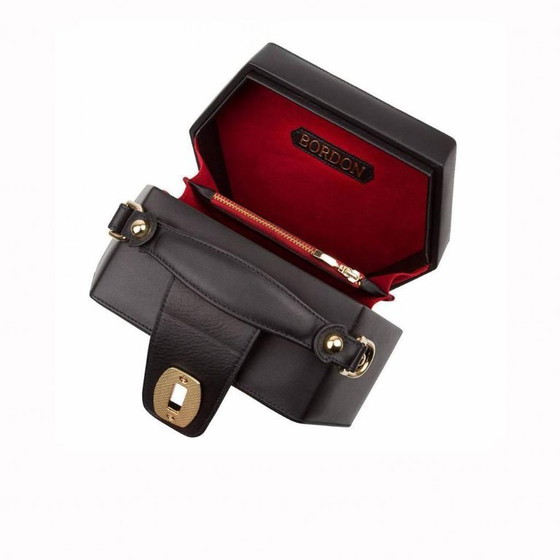 Image 1 of Borsa Charlee di Bordon, in pelle nera.