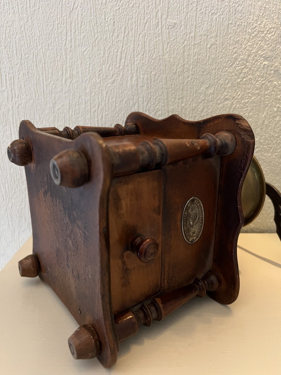 Houten handmatige koffiemolen – Keukenaccessoires, Wood, Cast Iron (photo 6 of 6)
