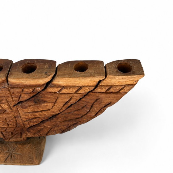 Vintage Menora (7-armig) / Kandelaar in brutalistisch design / Volkskunst – Decoratieve objecten, Wood (photo 10 of 11)
