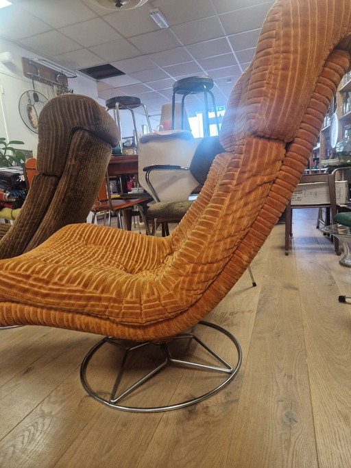 Magnifique fauteuil pivotant des années 70