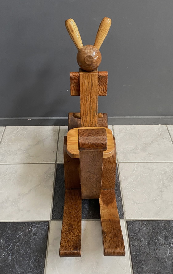 Image 1 of Holzkänguru (Schaukelpferd)