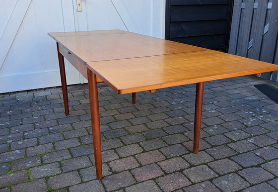 Image 1 of Table à manger design danois XL