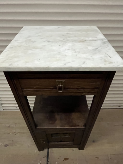 Antique French bedside table with a marble top Height: 82cm Top 40x40cm – nachtkastjes, Wood (photo 2 of 6)