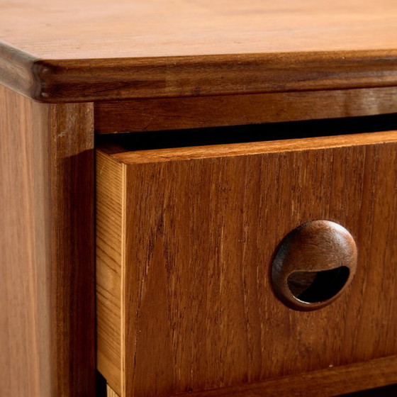 Image 1 of Commode en teck MK11152 à six tiroirs