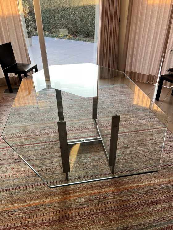 Image 1 of Esstisch aus Glas, achteckig, auf Edelstahlgestell
