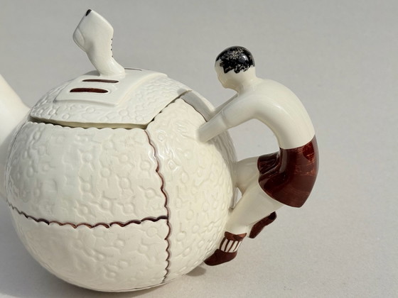 Carafe de Football en Céramique Art Déco – Allemagne, ca. 1930 – Vaisselle (photo 4 of 9)