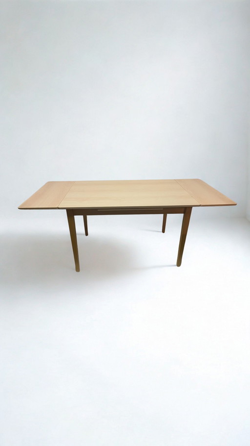 Table de salle à manger extensible | couleur bois clair