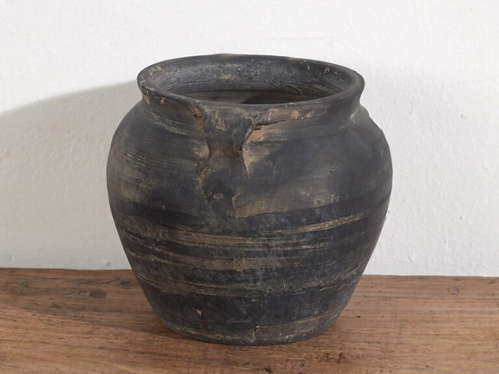 Antique dark-toned vase (c.1900) #6 – Ceramic (photo 25 of 40)