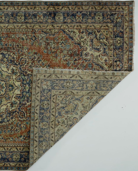 Grande tappeto turco vintage Oushak 260 × 167 cm | Tappeto medaglione in lana anatolica tessuto a mano (photo 9 of 10)