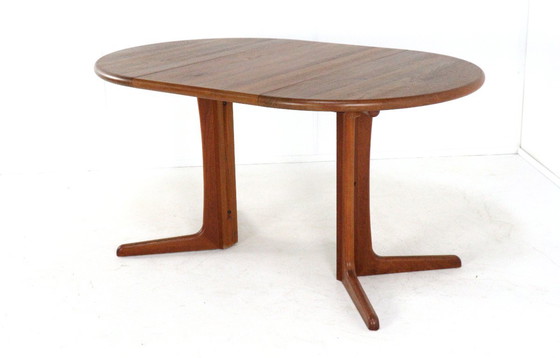 Image 1 of Mesa de comedor redonda compacta 1x extensible