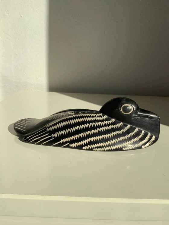 Image 1 of Inuit-Specksteinskulptur eines Seetauchers (Kanada)