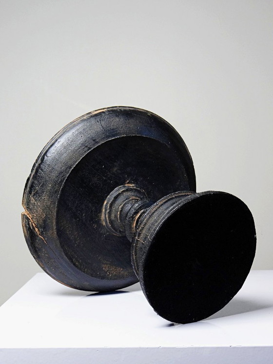 Image 1 of Decoratieve kom van gesneden, zwartgeblakerd hout met een donkere patina, vintage uit Zuidoost-Azië.