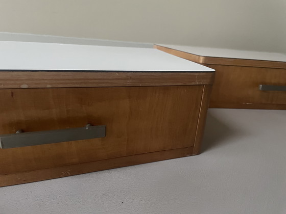 Image 1 of 2 Nachtkastjes du milieu du siècle