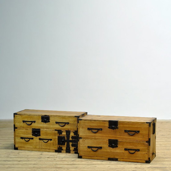 Japanese Tansu chest of drawers, circa 1870, Iron, Wood, Black (photo 14 of 15)