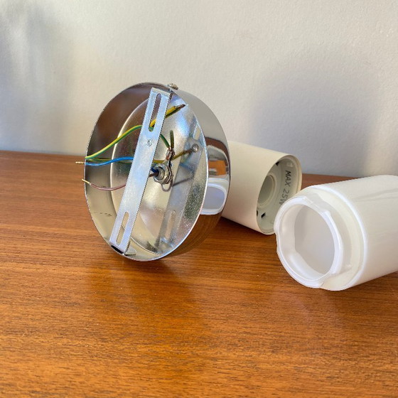 Image 1 of Applique tubolare in vetro bianco e acciaio inossidabile degli anni '80