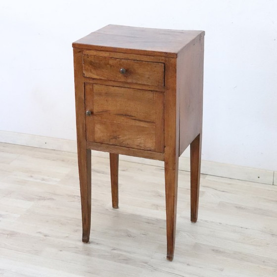 Antique bedside table in solid walnut, Italy late 18th century – Nightstands, Wood (photo 7 of 16)