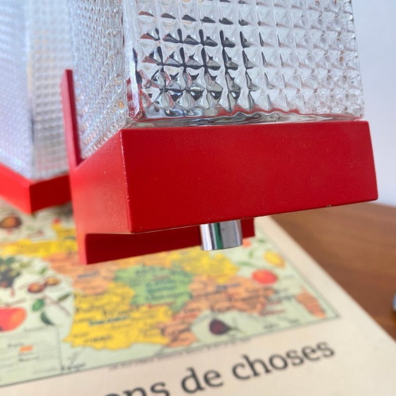 Image 1 of Coppia di applique vintage in plastica rossa e vetro trasparente