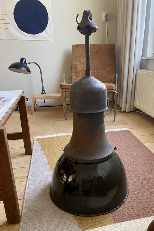 Rare lampe Kandem modèle 530 conçue par Marianne Brandt