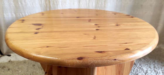 Image 1 of Round coffee table in solid pine - manufacturer BBN (Germany) - 1970s/80s