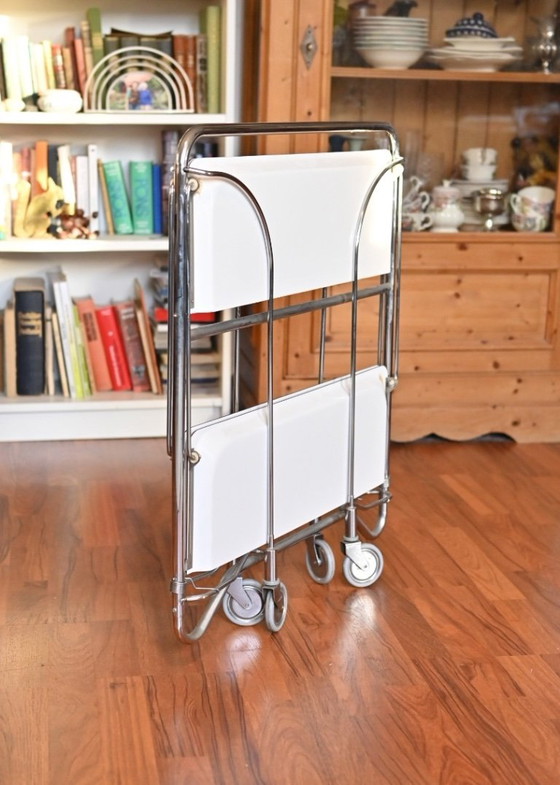 Image 1 of Chariot de service DINETT - Édition spéciale élégante - Une création originale de Bremshey - Chrome et blanc