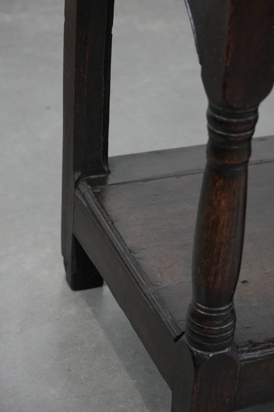 Image 1 of Antieke 18e eeuwse Engelse side table/dresser gemaakt van eikenhout 