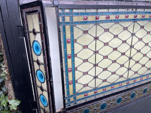 Oud glas in lood raam