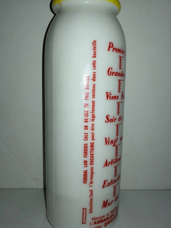 Image 1 of Rare Biberon Ancien en Porcelaine / Déco Rétro Vintage 60's