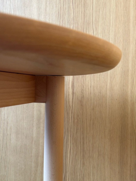 Image 1 of DUM round table