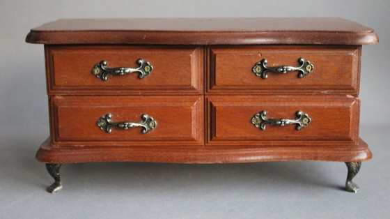 Image 1 of Vintage houten sieradendoos op metalen pootjes, massief hout, met 1 lade