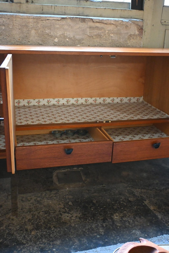 Image 1 of Beautiful large Mid-Century teak wood sideboard